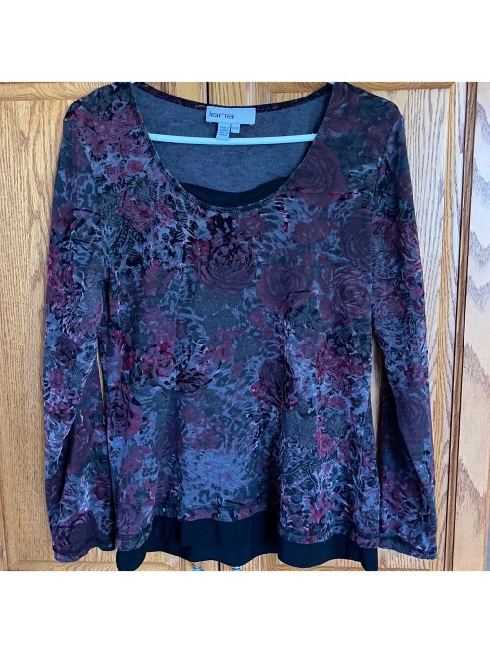 Lanalee top size M🥰 Gorgeous colours 🔥🔥